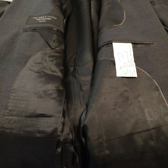 NEW $895 Men's pinstripe suit Bloomingales 40L - Picture 6 of 9